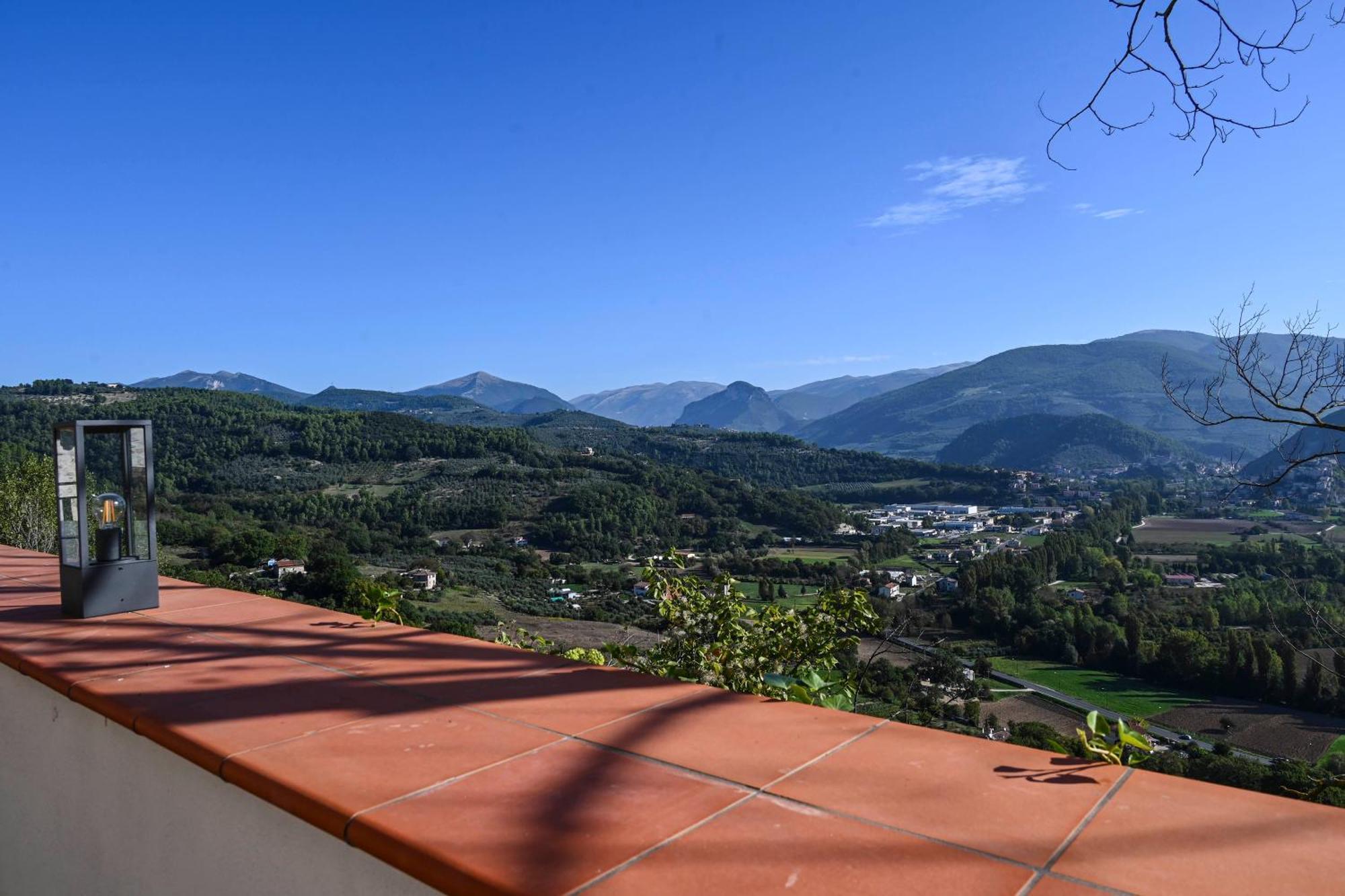 Il Colle Di Torre Orsina Apartment Exterior foto